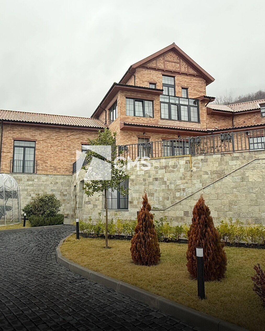 Hill Chalet Hotel & Resort Gabala